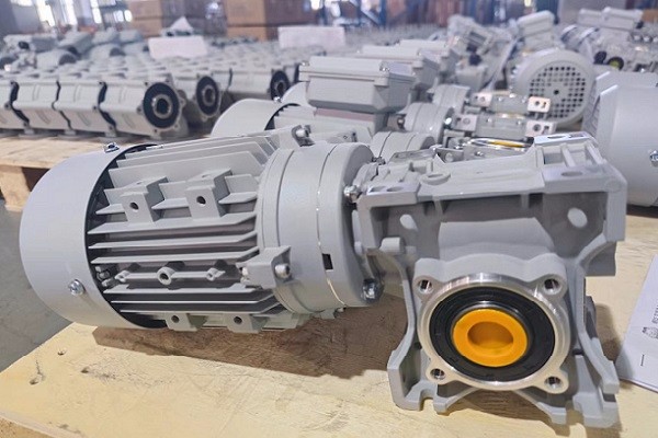 輸送機(jī)減速機(jī)